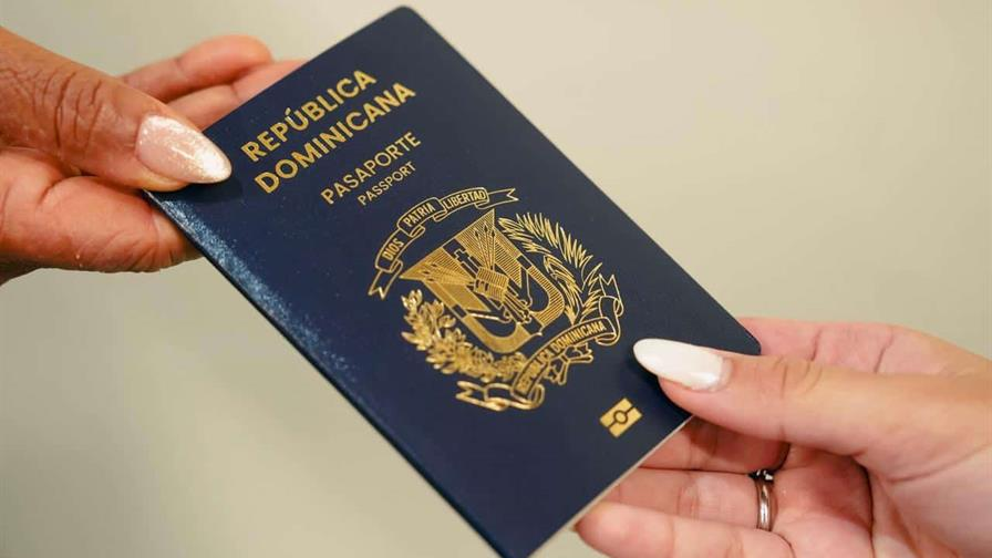 Pasaporte electrónico dominicano incluirá seguro de repatriación gratuito para la diáspora