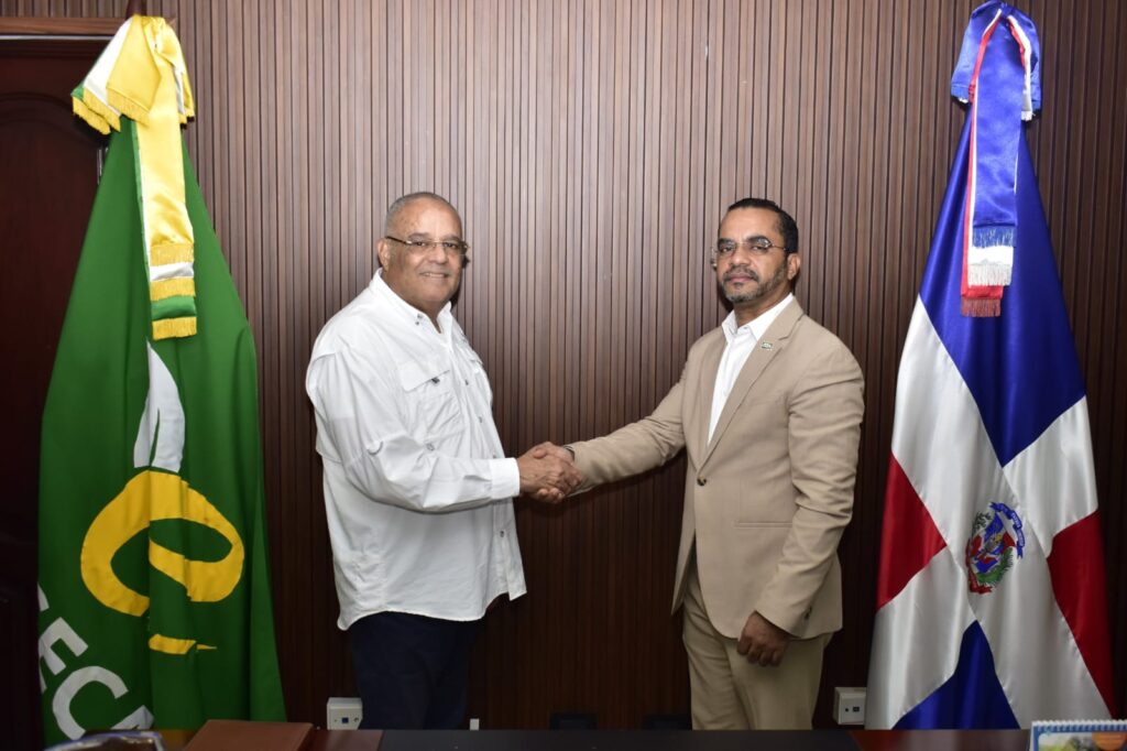 ITLA y Dirección General de Embellecimiento coordinan jornada de limpieza en sus instalaciones