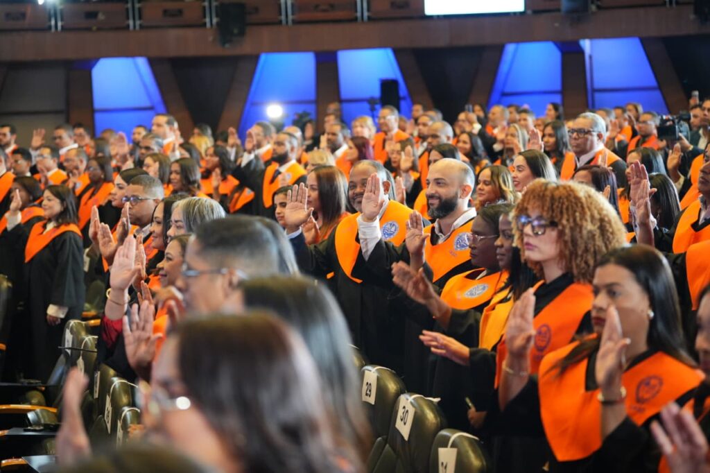 UASD e INAP gradúan primera generación de magísteres en Gobernanza Pública 6 UASD e INAP gradúan primera generación de magísteres en Gobernanza Pública