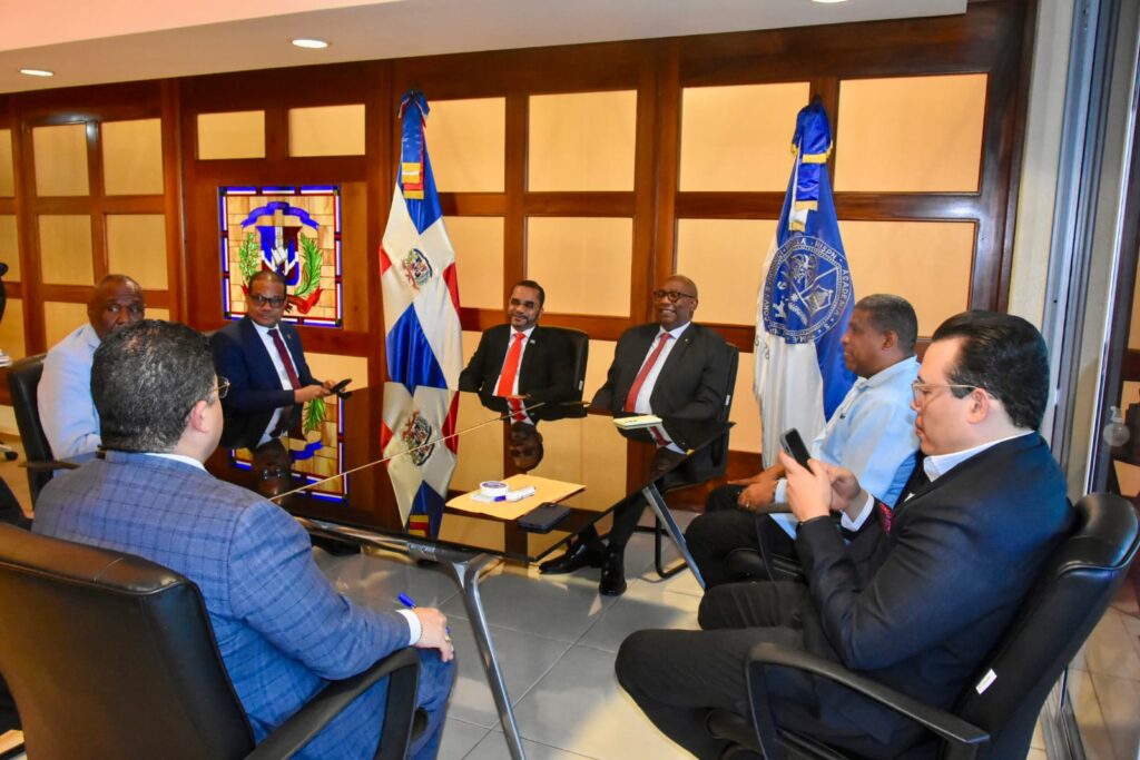 UASD e ITLA exploran acuerdo para ampliar la capacitación tecnológica