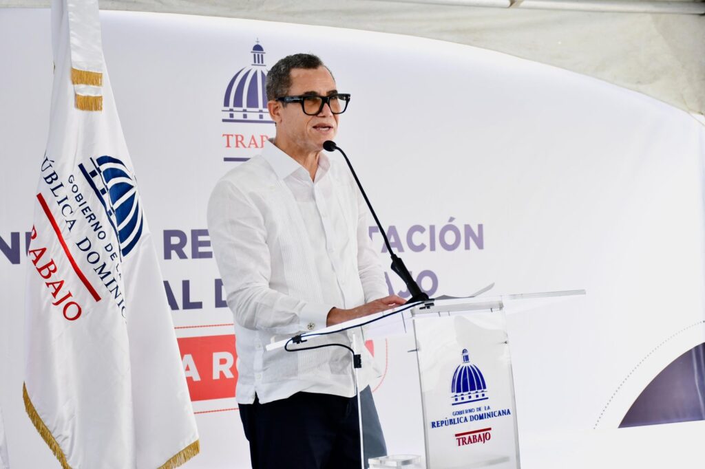 Ministro de Trabajo inaugura nueva Oficina Local de Trabajo en La Romana