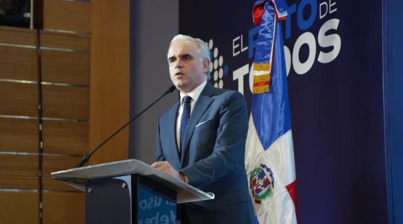 Luis Miguel De Camps representará a República Dominicana en la cumbre UNESCO de París, abordando equidad y digitalización educativa.