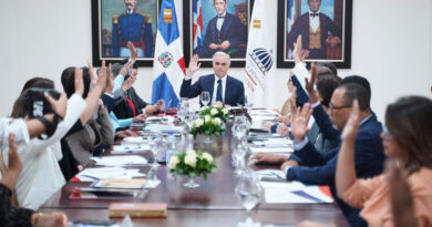 El gobierno impulsa la educación digital en República Dominicana con una estrategia nacional que integra inteligencia artificial y competencias tecnológicas en las aulas.