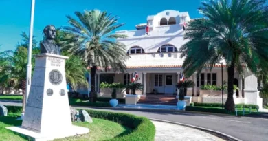 República Dominicana pide diálogo y condena ataques iraníes