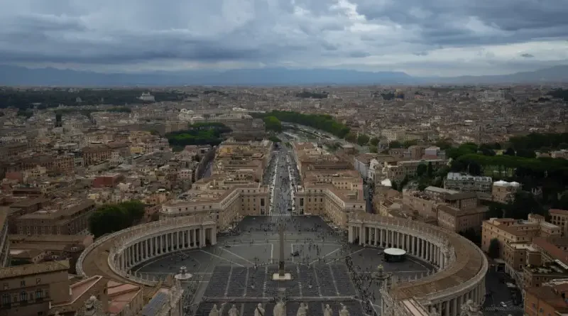 Vaticano ratifica sentencia perpetua a sacerdote argentino por abuso 1