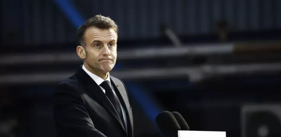 Francia amplía su arsenal nuclear y autoriza despliegue en aliados