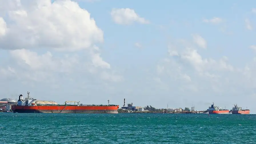 EE.UU. evaluará caso por caso la entrada de petroleros a Cuba