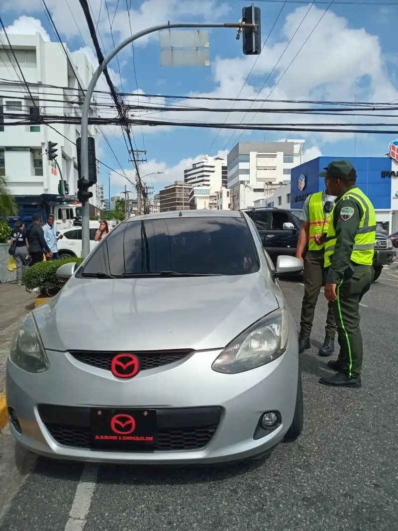 Ciudadano acusa a Digesett por más de 70 multas sin conducir