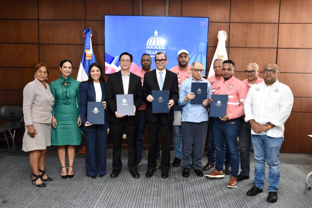 Trabajadores mineros firman pacto con mediación del Ministerio de Trabajo