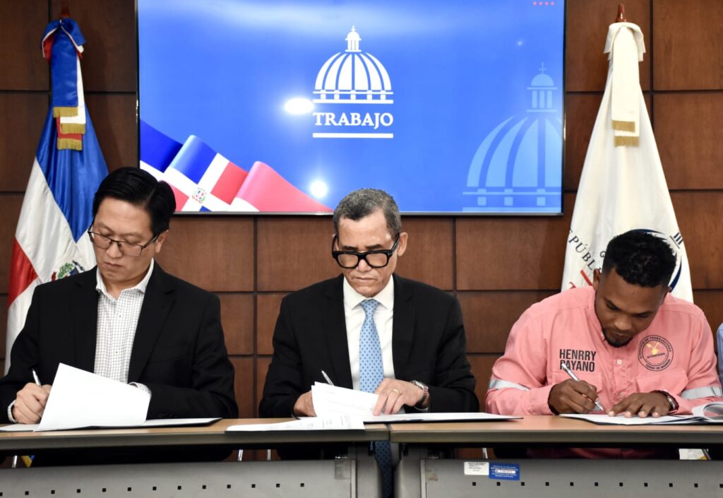 Trabajadores mineros firman pacto con mediación del Ministerio de Trabajo