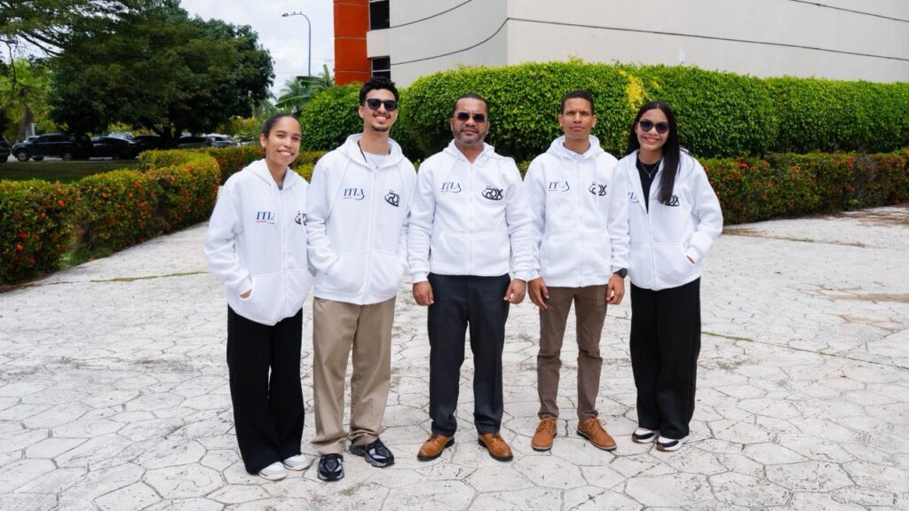 Equipos del ITLA parten hacia la NASA para representar a la República Dominicana en competencia internacional