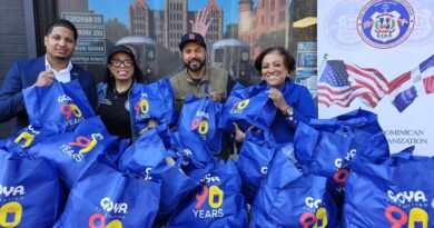 Goya y el asambleísta George Álvarez celebran 90 años con entrega de alimentos a la comunidad del Bronx