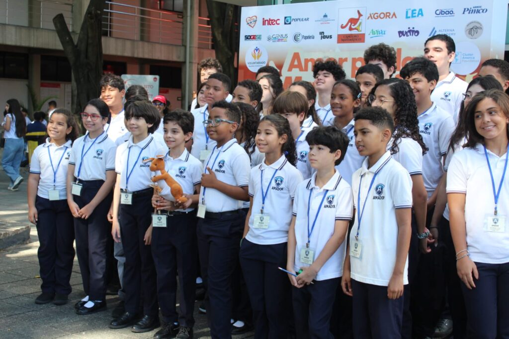 Fundación Ayudar Me Da Vida celebra su 8va edición de la Competencia Internacional Canguro Matemático con más de 5500 estudiantes de todo el país