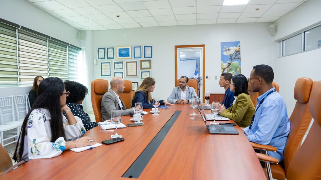 ITLA y OIM realizan encuentro de actualización sobre proyecto para combatir la trata de personas