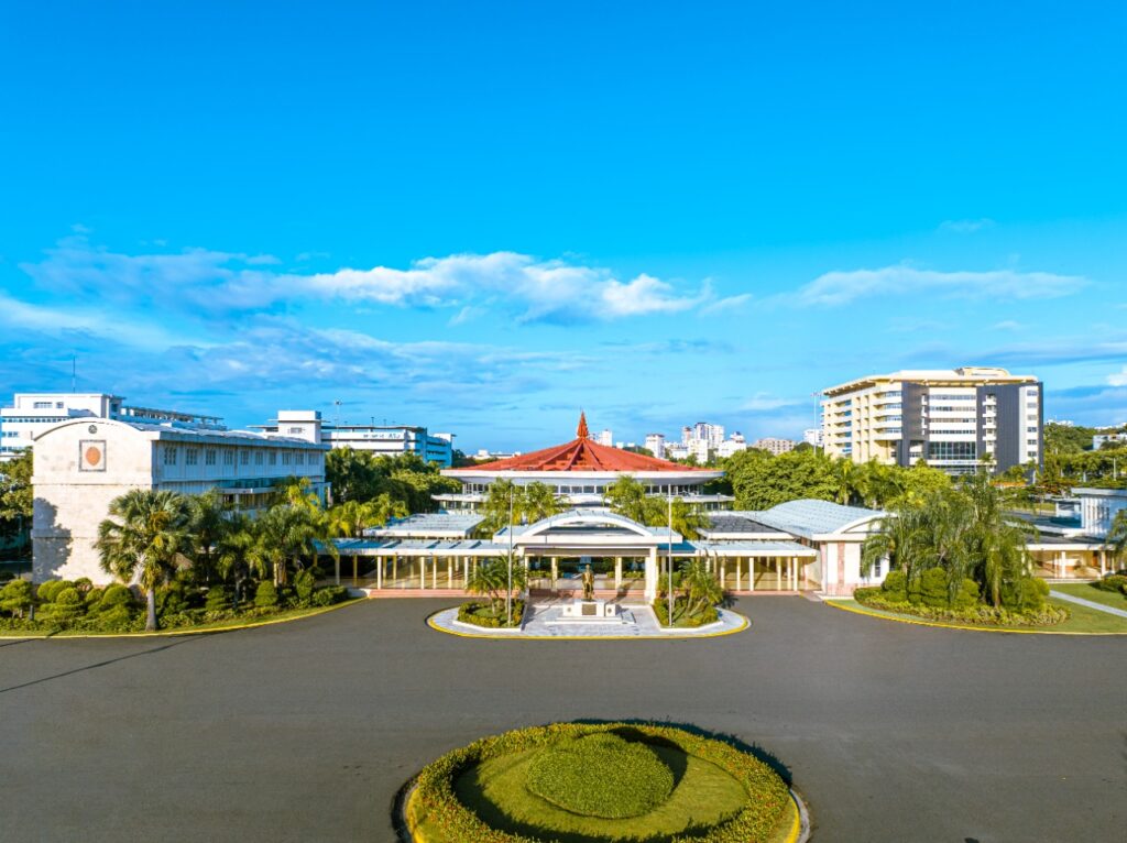 UASD celebra graduación del Diplomado en Derecho Migratorio y Consular en Nueva York