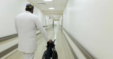 Abinader otorga 796 pensiones al sector salud en 2026