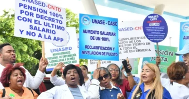 Personal de enfermería inicia paro de 24 horas en reclamo de acuerdos