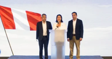 Keiko Fujimori encabeza conteo preliminar en Perú en medio de denuncias de fraude