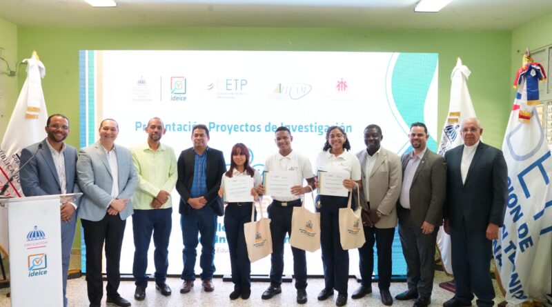 Minerd e Ideice presentan avances de proyectos desarrollados por estudiantes en semilleros de investigaciones en centros educativos 1 Minerd e Ideice presentan avances de 8 proyectos de investigación desarrollados por 29 estudiantes de secundaria en semilleros escolares científicos.