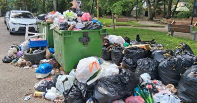 Indiferencia o incapacidad, o ambas a la vez? Basura arropa urbanización Los Maestros en Moca
