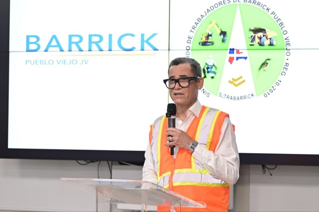 Barrick Pueblo Viejo y el Sindicato Unido de Trabajadores firman tercer convenio colectivo que beneficia a más de 1,800 empleados