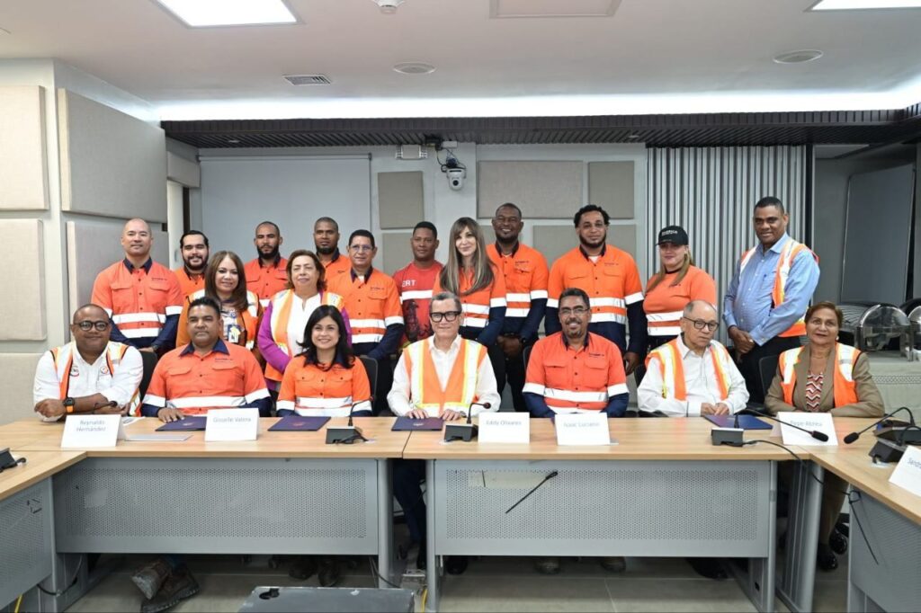 Barrick Pueblo Viejo y el Sindicato Unido de Trabajadores firman tercer convenio colectivo que beneficia a más de 1,800 empleados