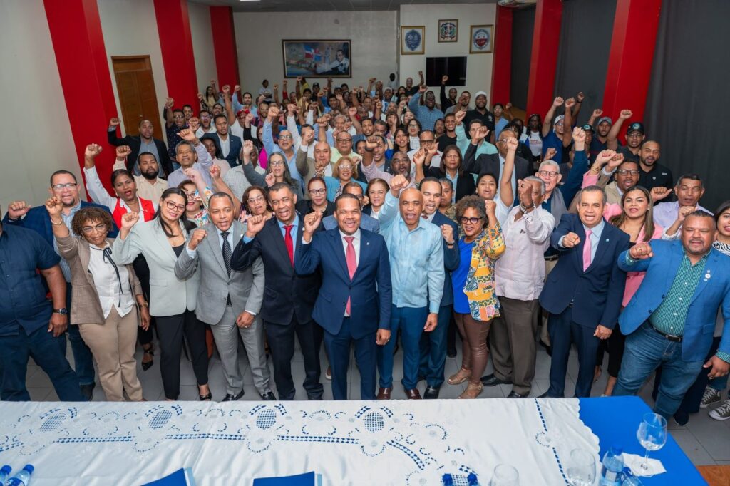 Radhamés Silverio recibe respaldo de Impulso Académico en sus aspiraciones a la Rectoría de la UASD 3 Radhamés Silverio recibe respaldo de Impulso Académico en sus aspiraciones a la Rectoría de la UASD