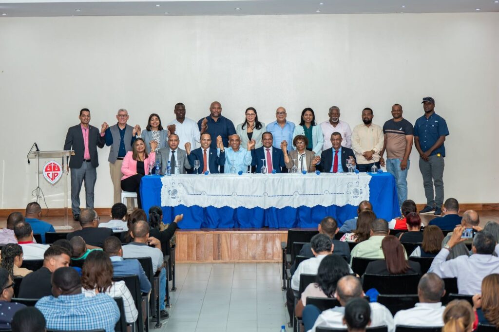 Radhamés Silverio recibe respaldo de Impulso Académico en sus aspiraciones a la Rectoría de la UASD 2 Radhamés Silverio recibe respaldo de Impulso Académico en sus aspiraciones a la Rectoría de la UASD
