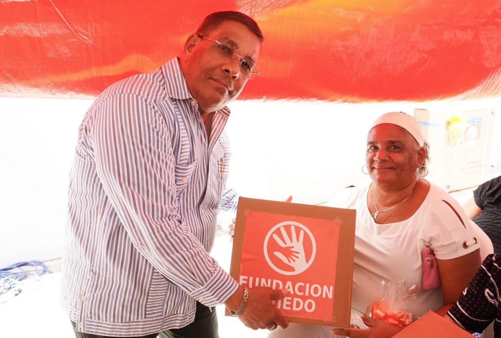 Fundación Oviedo celebra en grande el Día de las Madres en Nagua