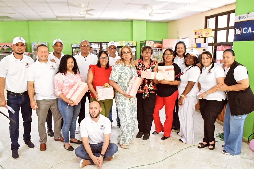 UASD Recinto Santiago y ASODEMU agasajan a las madres con emotiva celebración