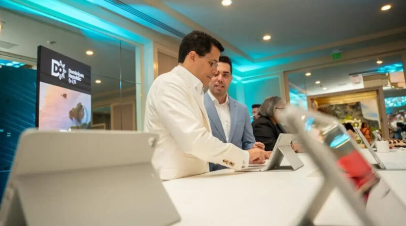 República Dominicana lanza innovadora plataforma de inteligencia artificial para transformar la experiencia turística 1 República Dominicana lanza plataforma de inteligencia artificial para planificar viajes personalizados. El primer destino del Caribe en innovación turística.