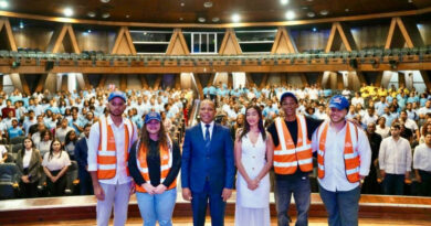 Intrant y Minerd firman acuerdo para integrar educación vial como requisito de graduación en bachillerato desde el próximo año escolar.