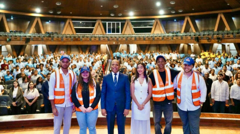 Intrant y Minerd firman acuerdo para integrar educación vial como requisito de graduación en bachillerato desde el próximo año escolar.