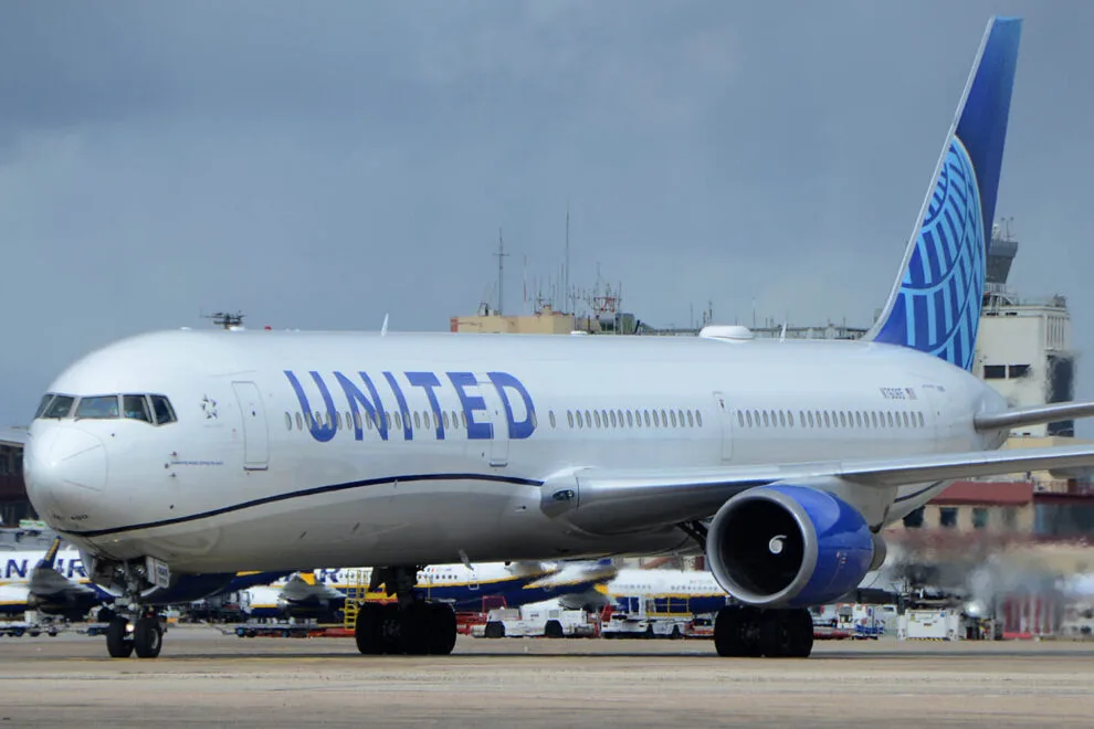United investiga incidente de un Boeing 767-400 en aproximación a Newark