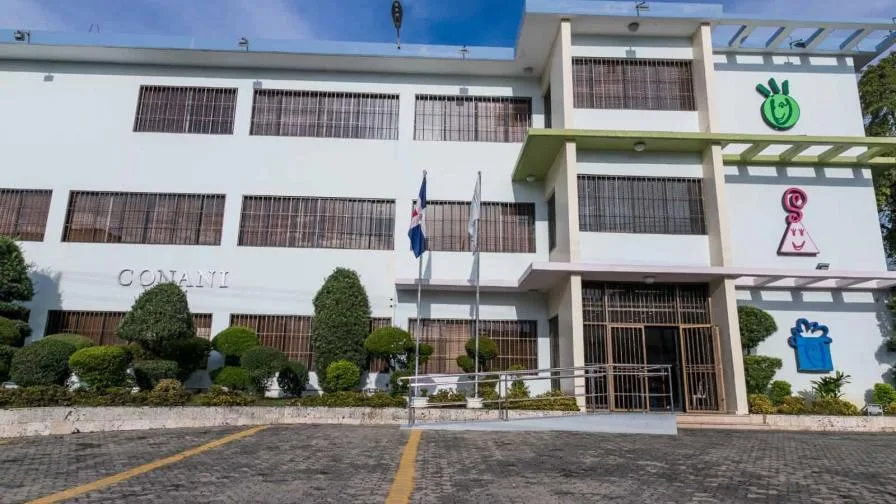 Tribunal aplaza audiencia para medidas cautelares por muerte de adolescente en Conani