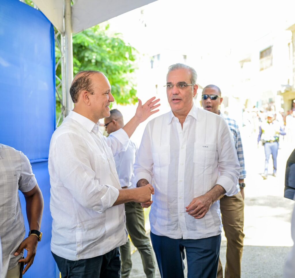 Alcaldía de Santiago entrega Parque Los Jazmines junto al presidente Abinader con inversión de más de RD$10,226,705.6 6 Alcaldía de Santiago entrega Parque Los Jazmines junto al presidente Abinader con inversión de más de RD$10,226,705.6