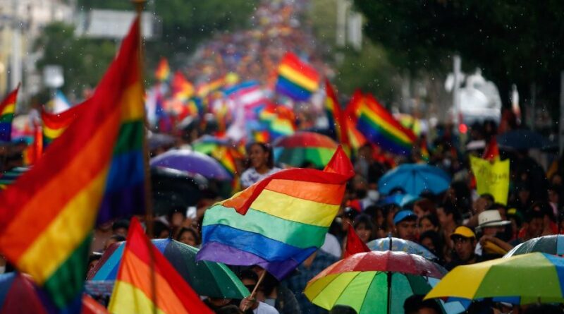 ¿Por qué junio es el Mes del Orgullo LGBTQ+? 1