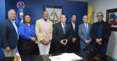 El Mescyt presentó el calendario de la Consulta Nacional por la Educación para impulsar la reforma educativa en RD. Participa en los foros y la consulta digital.