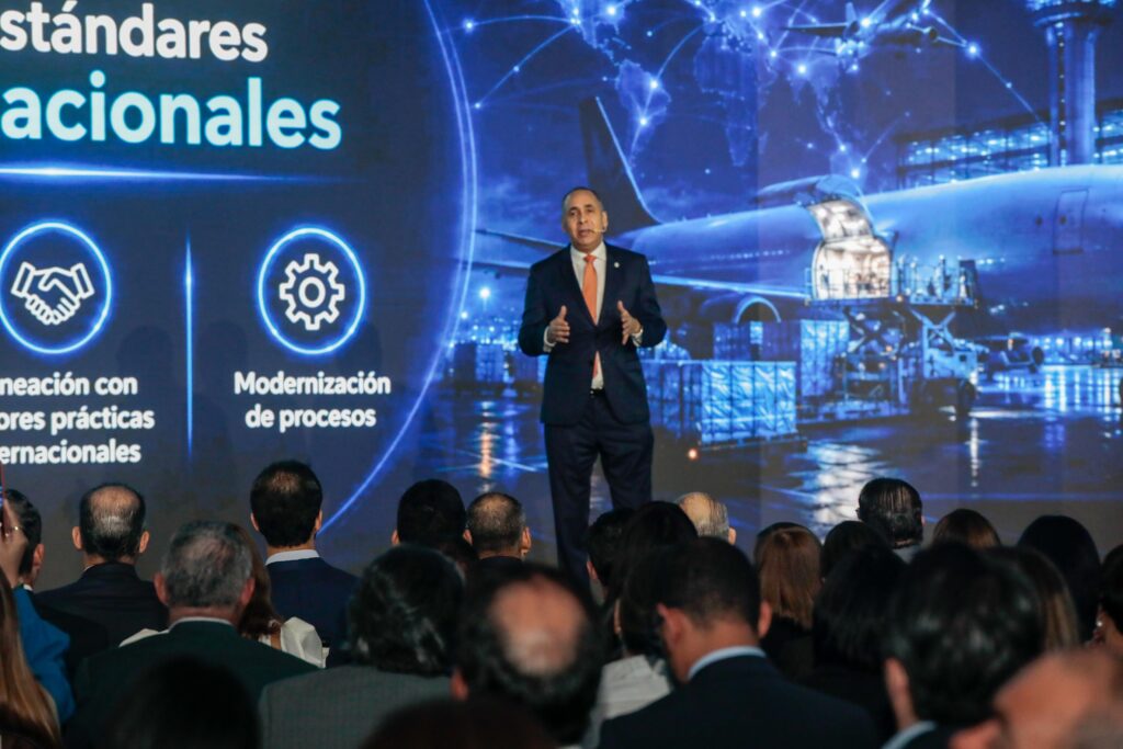 Presidente Abinader encabeza lanzamiento de plataforma “Pagos con Tarjetas” 4 Presidente Abinader encabeza lanzamiento de plataforma “Pagos con Tarjetas”