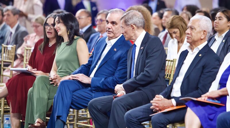 Luis Abinader destacó que la estabilidad democrática en la República Dominicana se debe a la construcción de consensos y al desarrollo institucional.