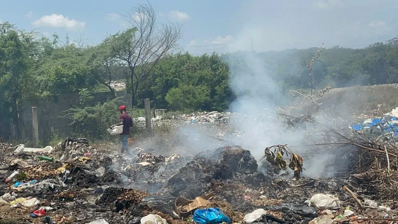 Noticias: 18 Incendios en vertederos de La Canela y Hato del Yaque generan preocupación